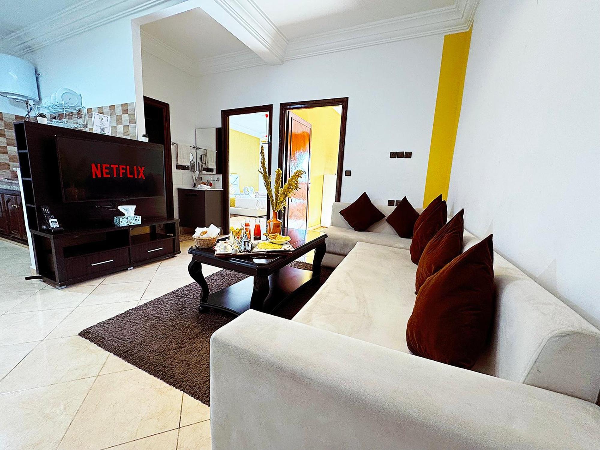 Chay - Appartements A Ouarzazate Esterno foto