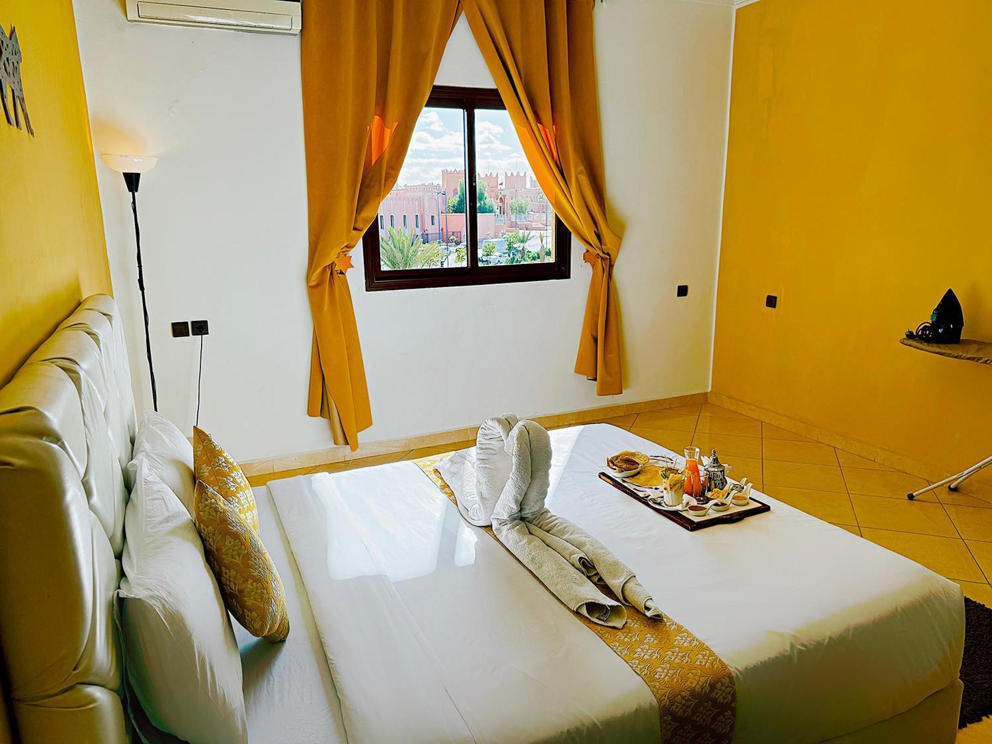 Chay - Appartements A Ouarzazate Esterno foto