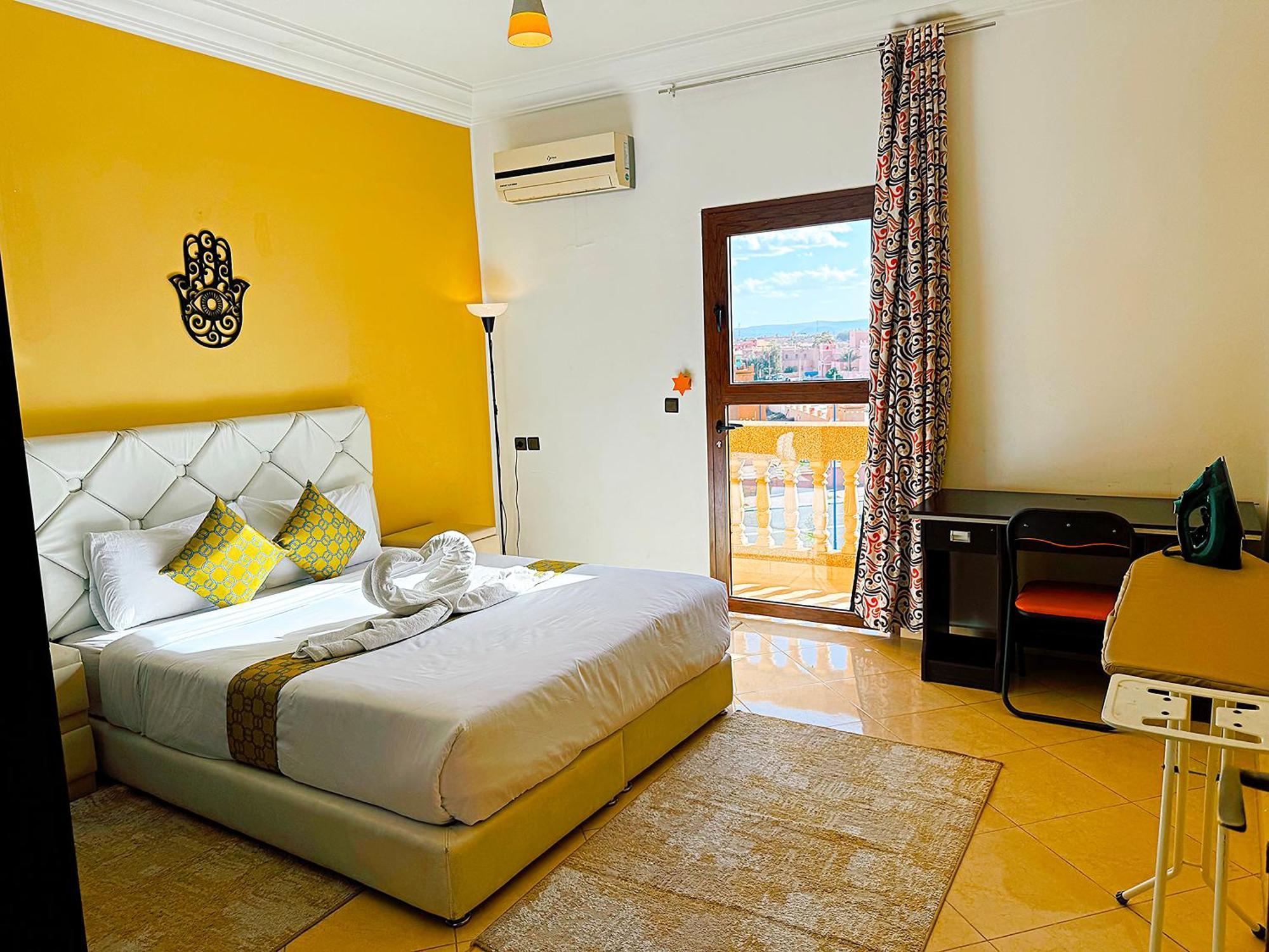 Chay - Appartements A Ouarzazate Esterno foto