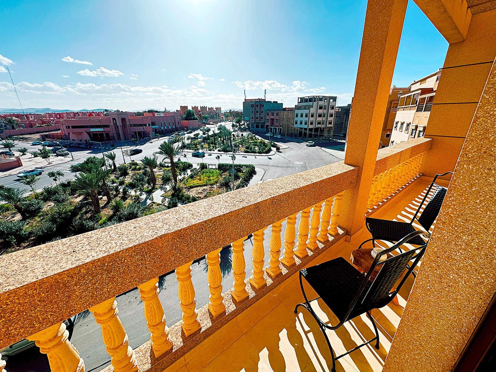 Chay - Appartements A Ouarzazate Esterno foto