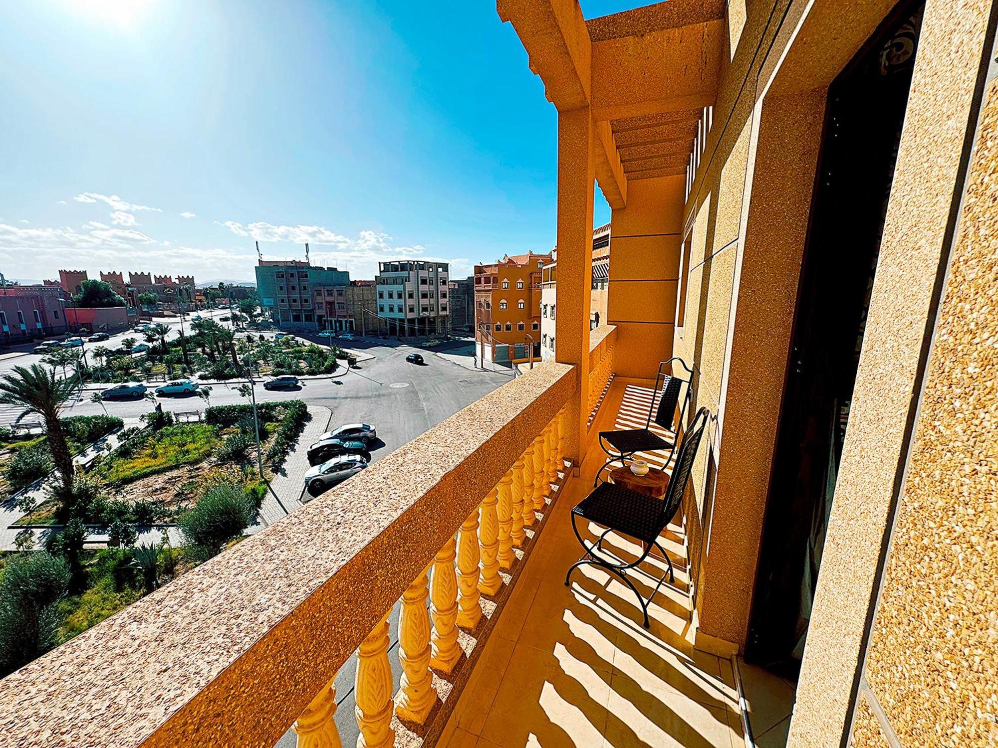 Chay - Appartements A Ouarzazate Esterno foto