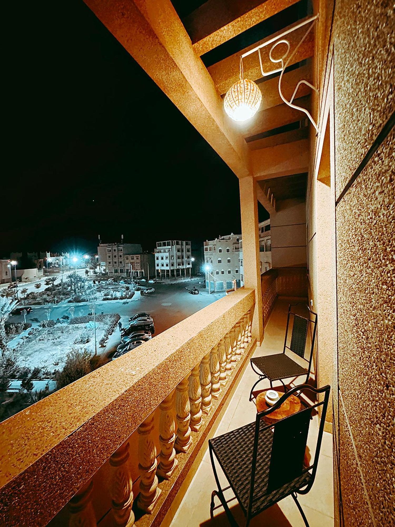 Chay - Appartements A Ouarzazate Esterno foto