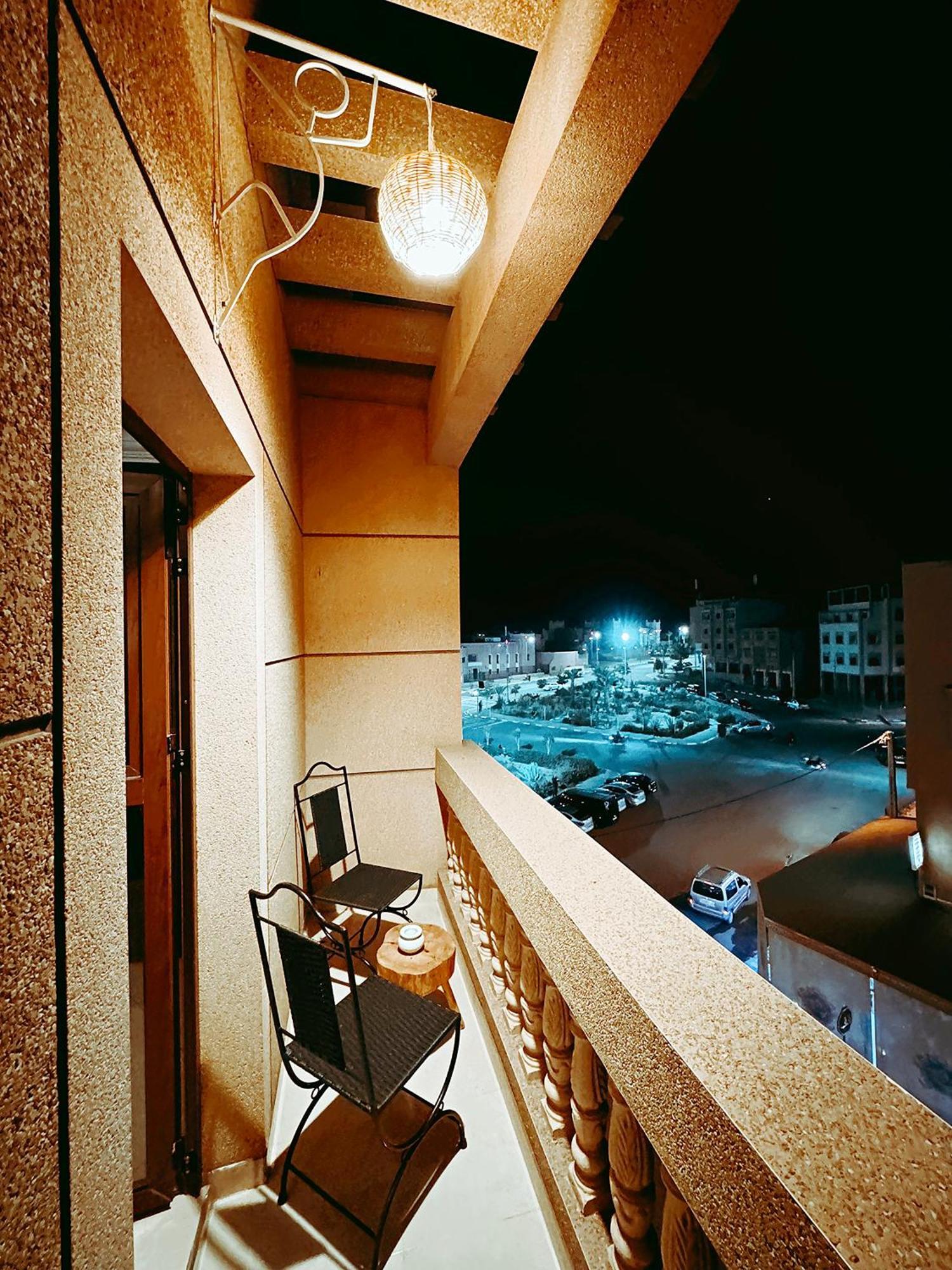 Chay - Appartements A Ouarzazate Esterno foto