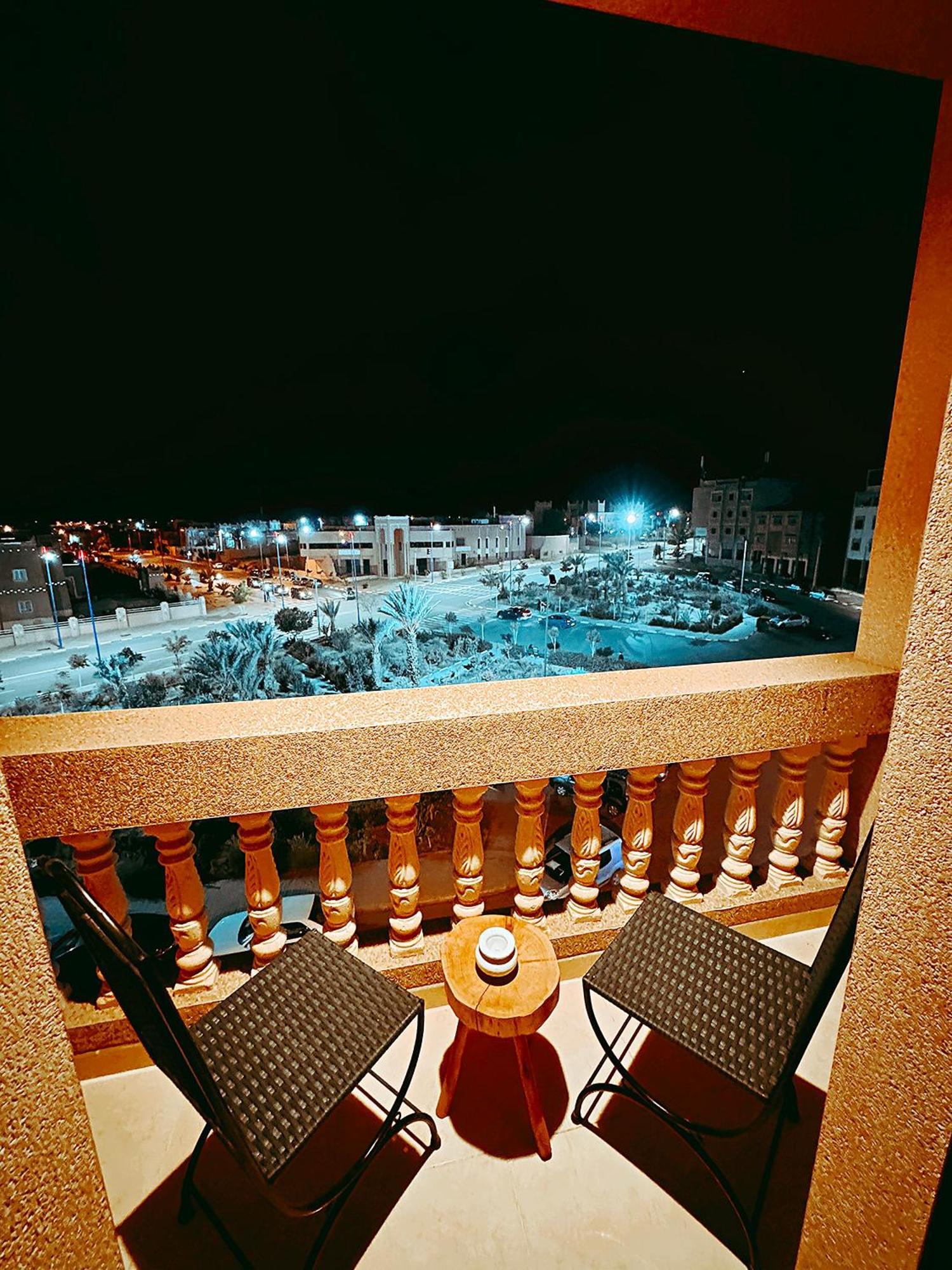 Chay - Appartements A Ouarzazate Esterno foto
